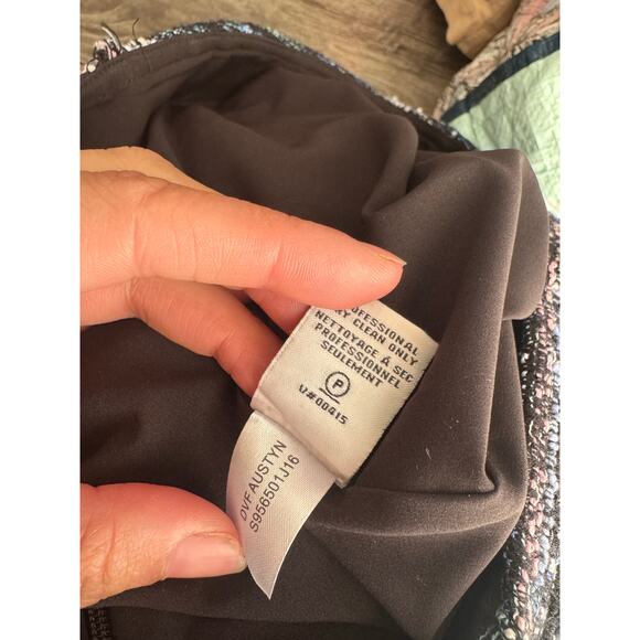 DVF Tweed Jacket & Skirt Set Blue Metallic Women’s Suit Size 2/0 Elegant Chic - Picture 9 of 16